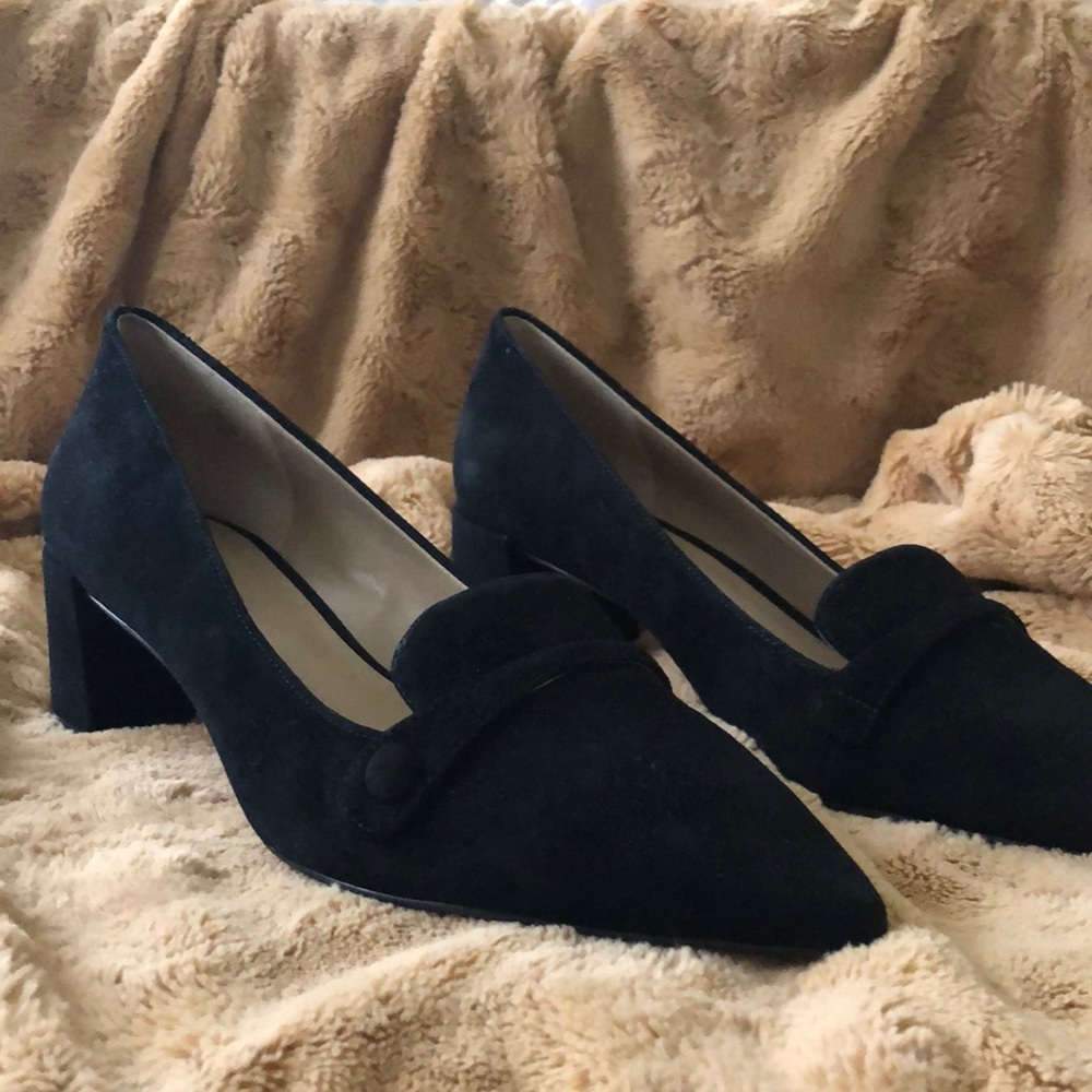 Ann Taylor Braydon block heel pump, black suede